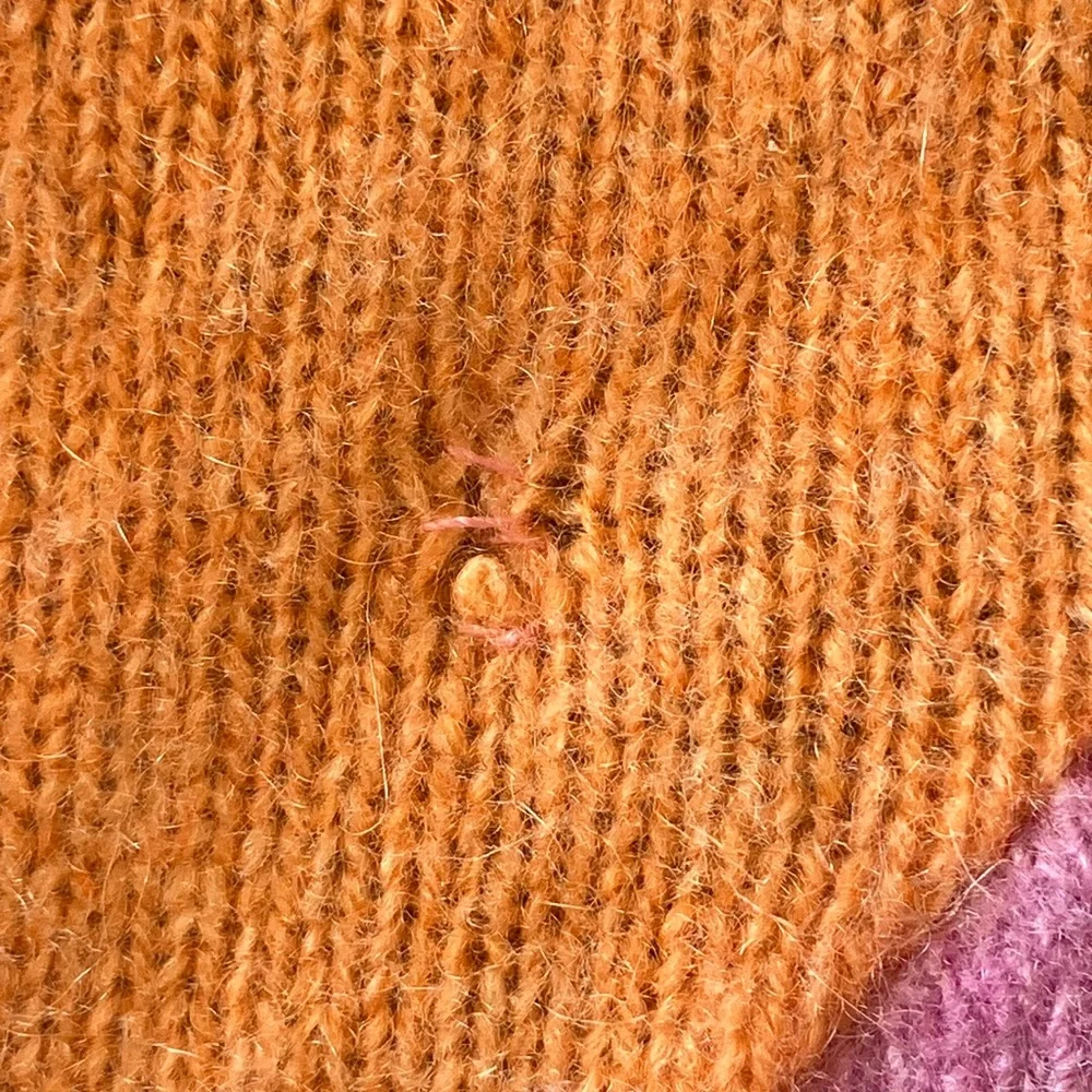 Pistil Rumor Mitten